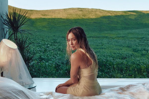Возвращение Hilary Duff к музыке стало одним из самых обсуждаемых событий 